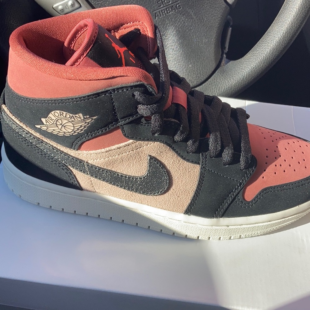 Nike Air Force one mid rise